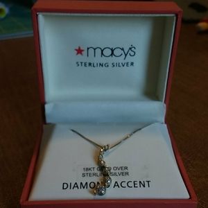 Macy's 18K Gold necklace w/diamond 20" chain